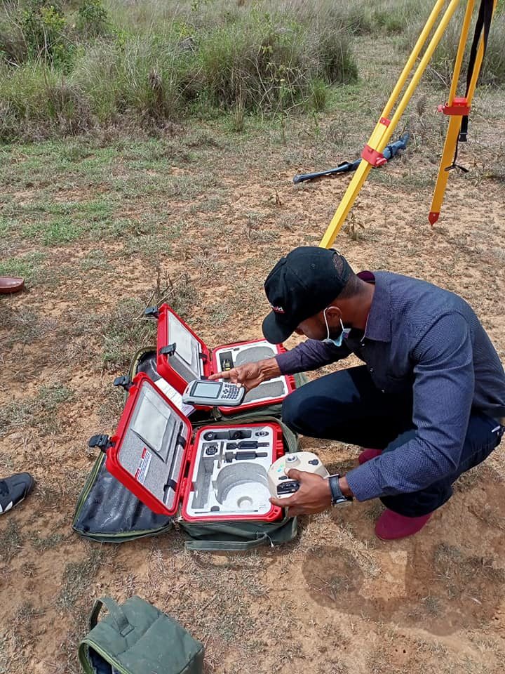 TGL GNSS survey equipment available for hire with technical support